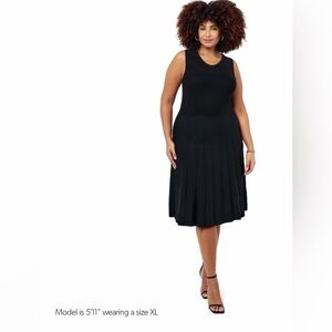 Edited By Remi Bader Black Sleeveless Midi Dress